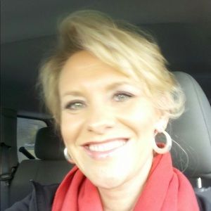 Meet your Posher, Betsy